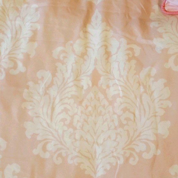 Comforter Set - comforter, 2 pillow cases, pillow - Picture 2 of 3